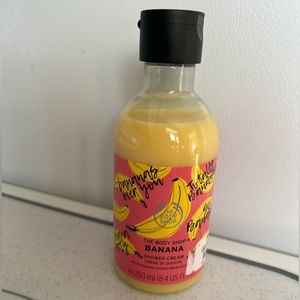 The Body Shop Banana Shower Cream